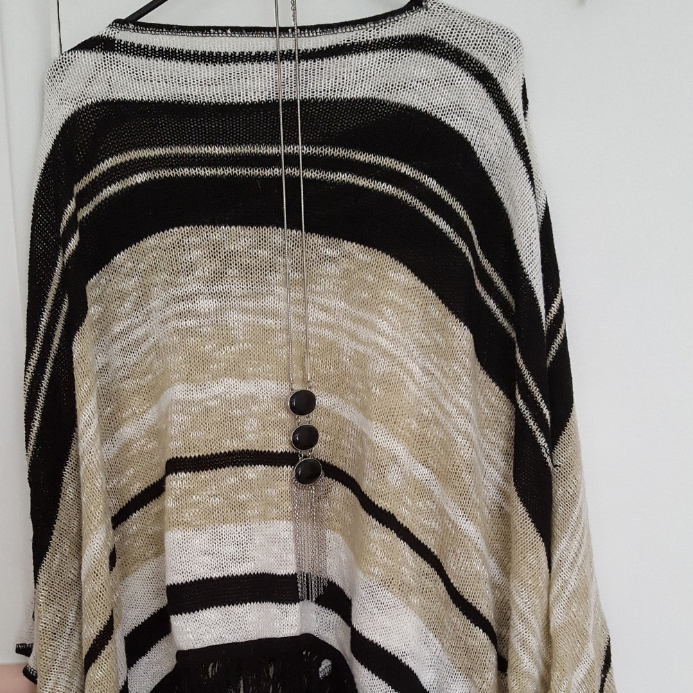 Poncho sweater (lightweight)